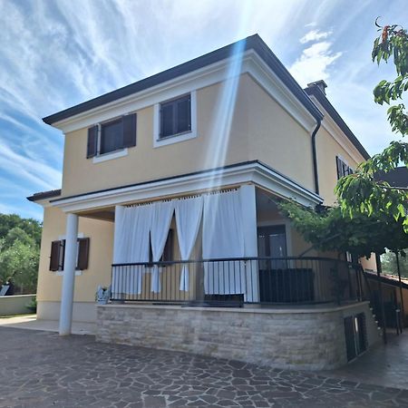 Apartmani Berber Babici ภายนอก รูปภาพ