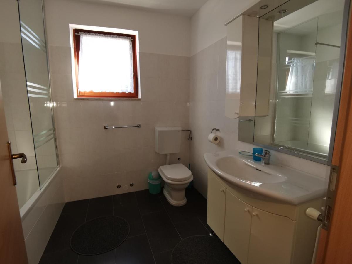 Apartmani Berber Babici ภายนอก รูปภาพ