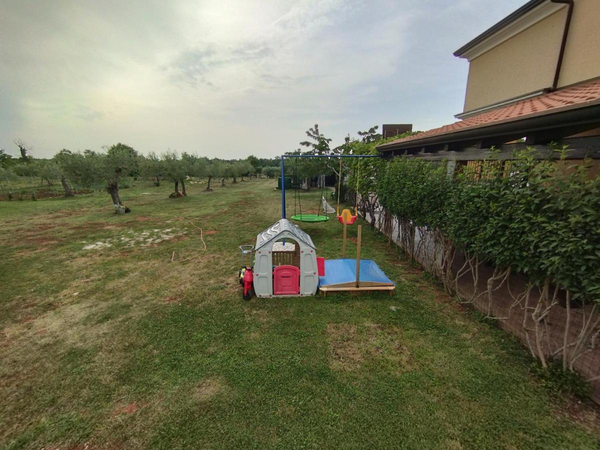 Apartmani Berber Babici ภายนอก รูปภาพ